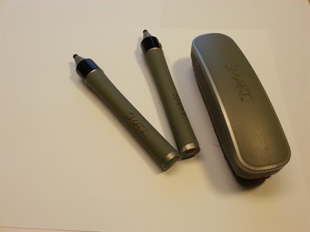 2 pennor och sudd till SMART Board 800 serien